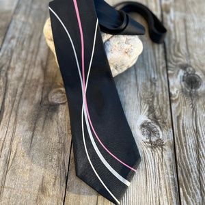 Italian Silk Retro Print Tie Black Made in Italy Great Modern Vibe